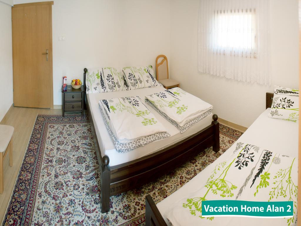 Vacation Home Alan 2 Kulen Vakuf Exterior photo